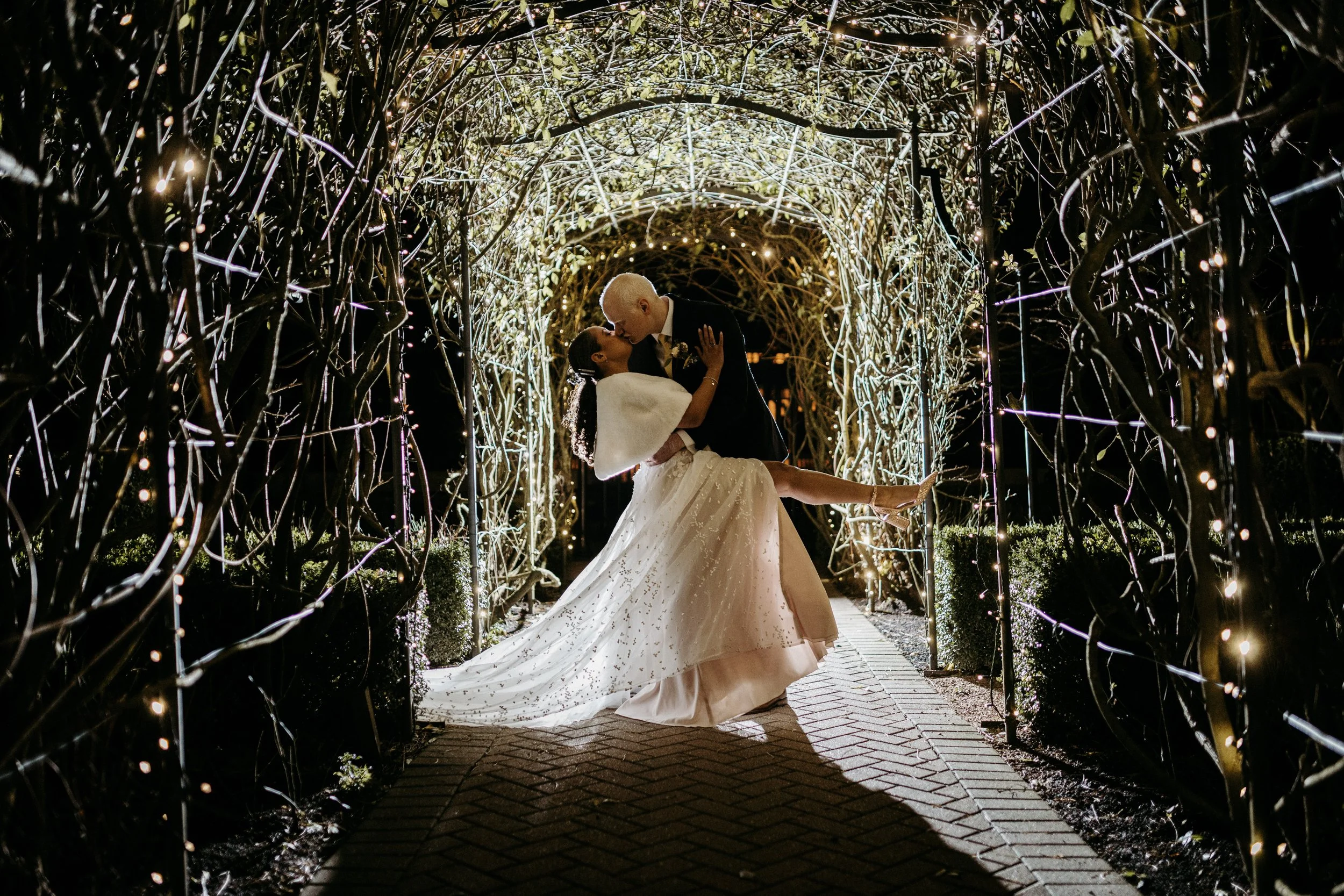 hyde 着 GoldLeather WEDDING J Hyde Weddings | Book Your Memorable Wedding Today